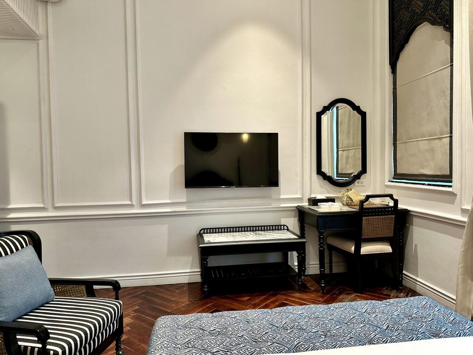 Hanoi Graceful Hotel And Travel Екстер'єр фото