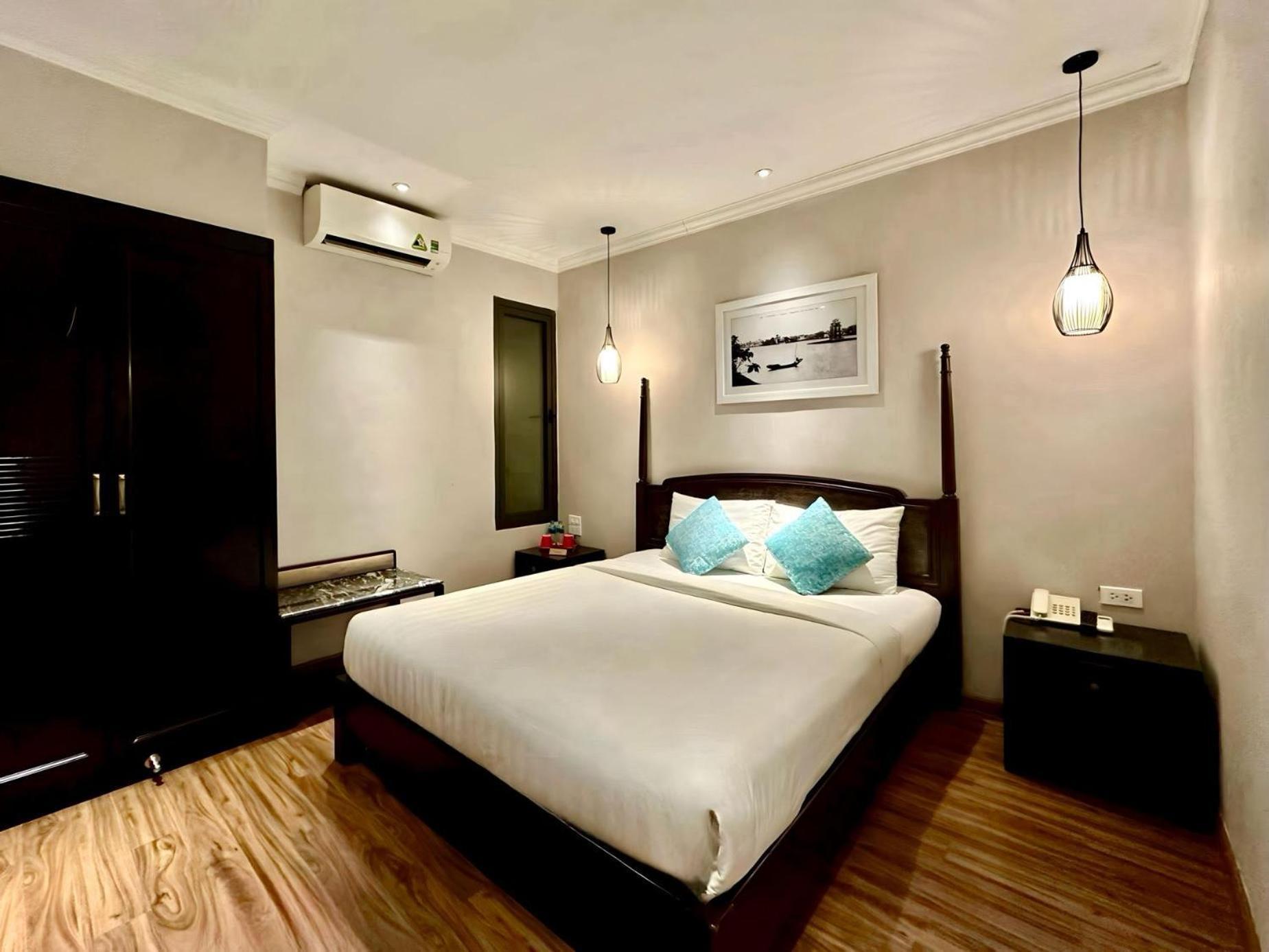 Hanoi Graceful Hotel And Travel Екстер'єр фото