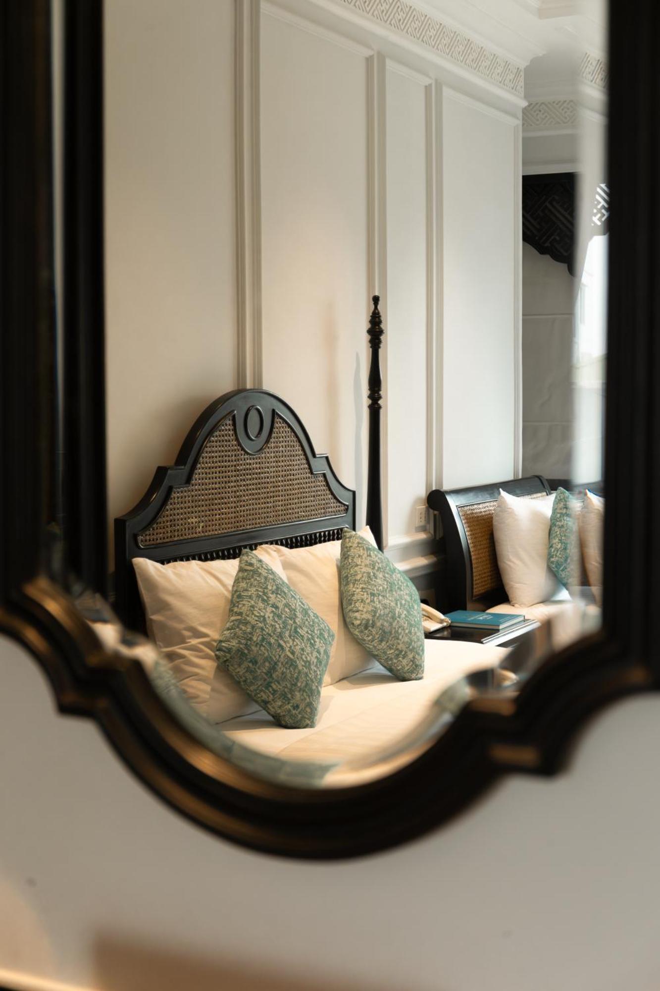 Hanoi Graceful Hotel And Travel Екстер'єр фото