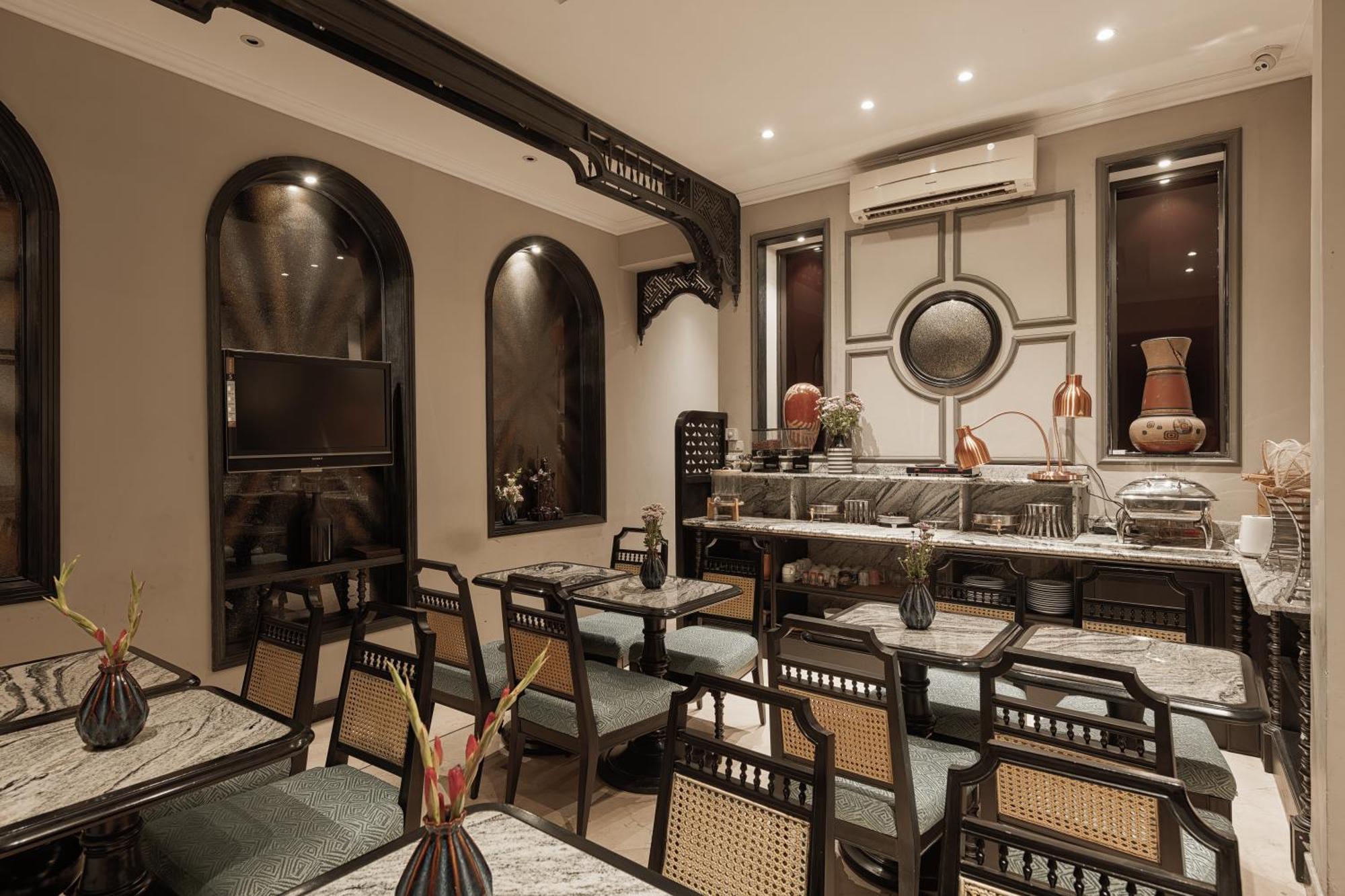 Hanoi Graceful Hotel And Travel Екстер'єр фото