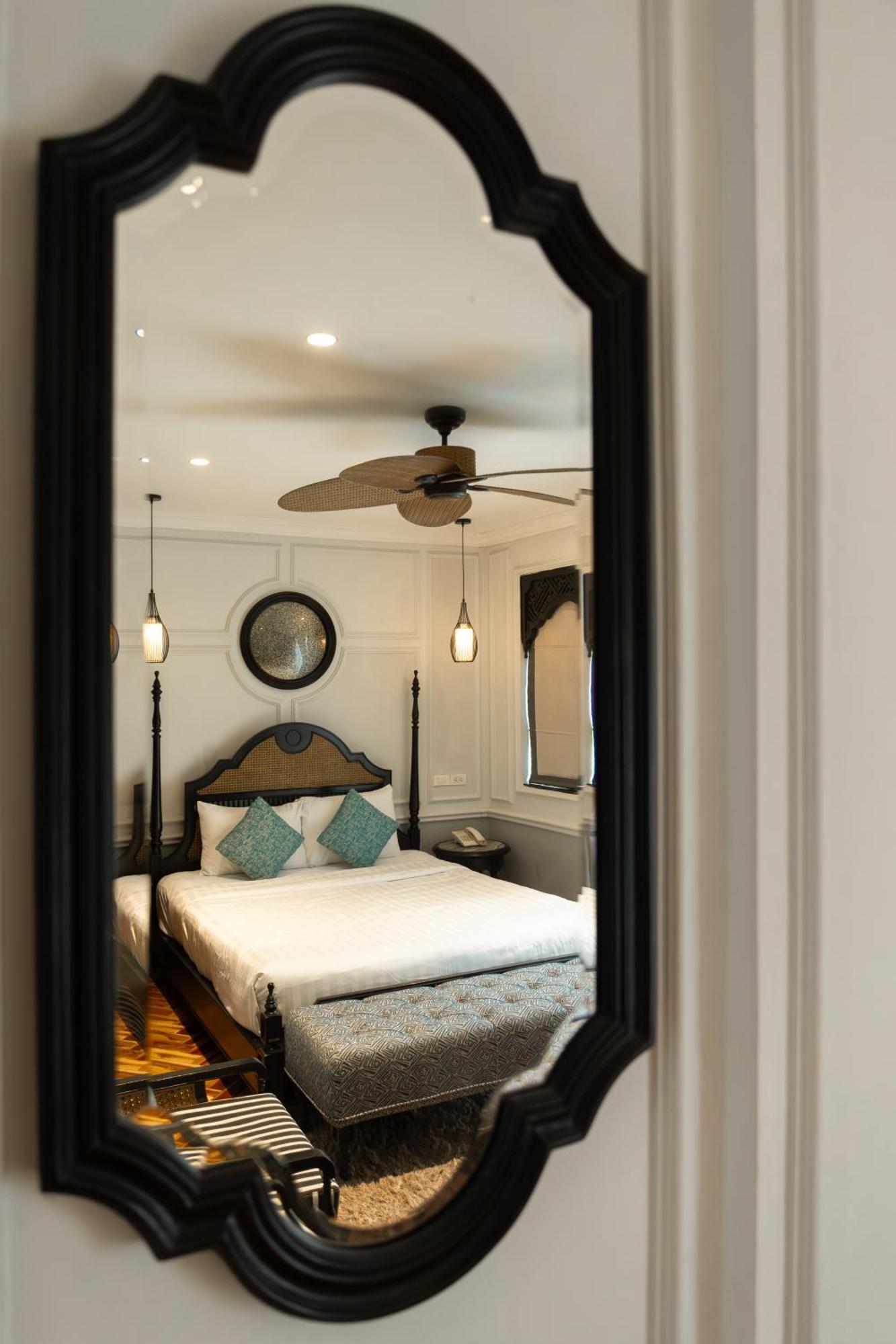 Hanoi Graceful Hotel And Travel Екстер'єр фото