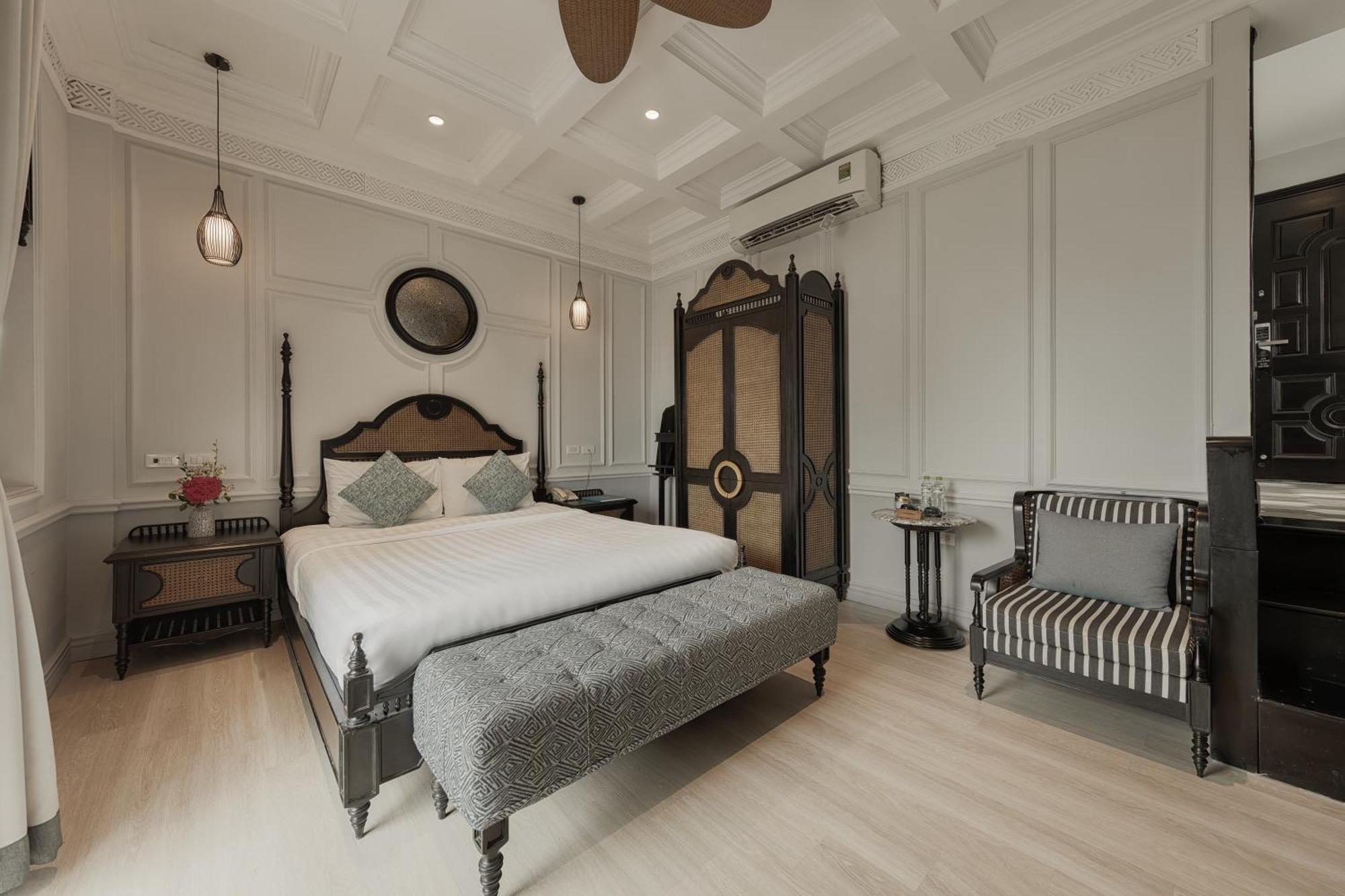 Hanoi Graceful Hotel And Travel Екстер'єр фото