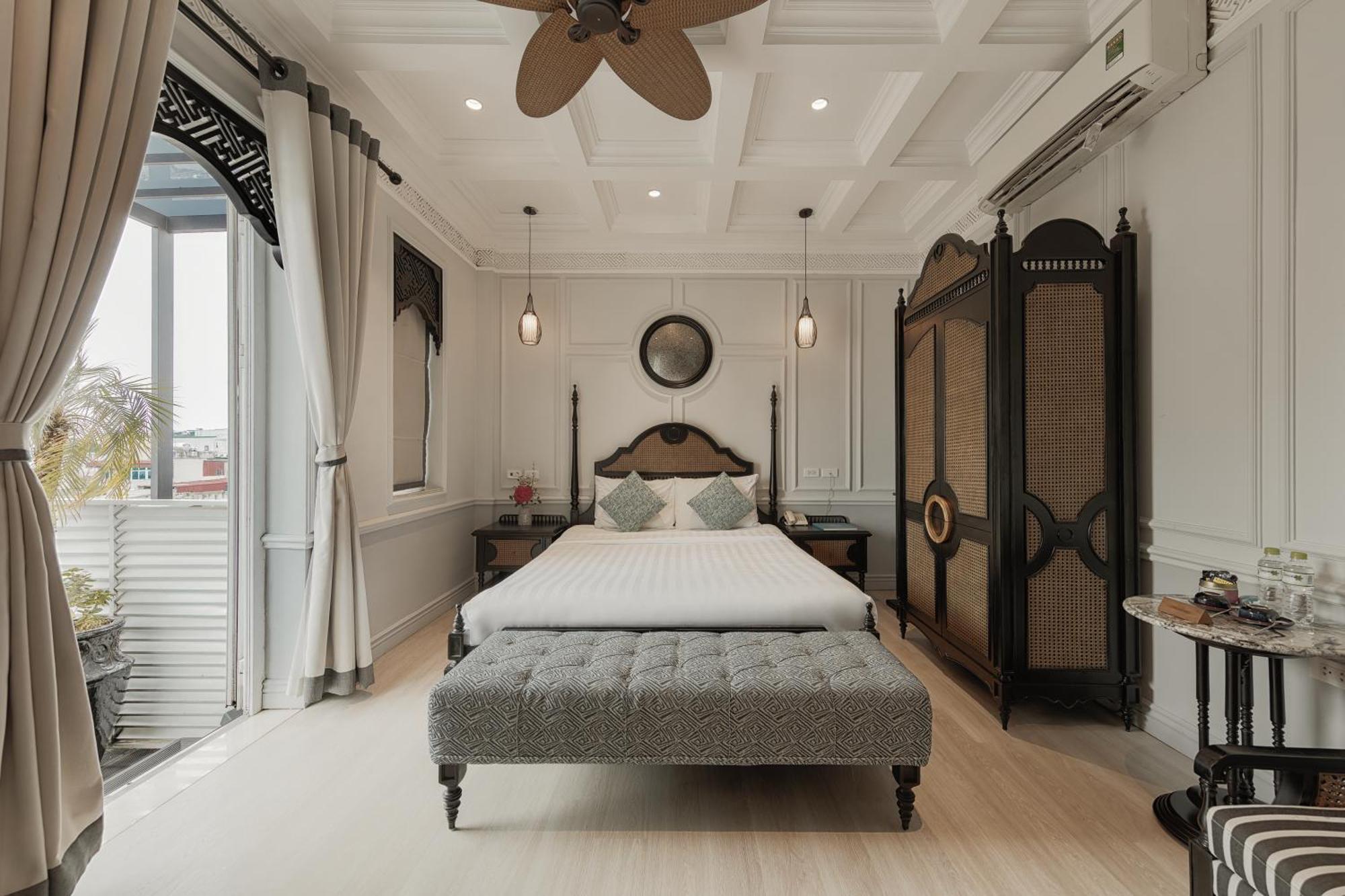 Hanoi Graceful Hotel And Travel Екстер'єр фото